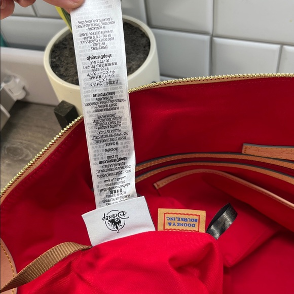 0149 DOONEY & BOURKE X DISNEY SKETCH DUFFLE WEEKENDER BAG 38830149 - Picture 10 of 15